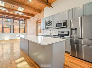 1152 W Randolph St APT 202, Chicago, IL 60607