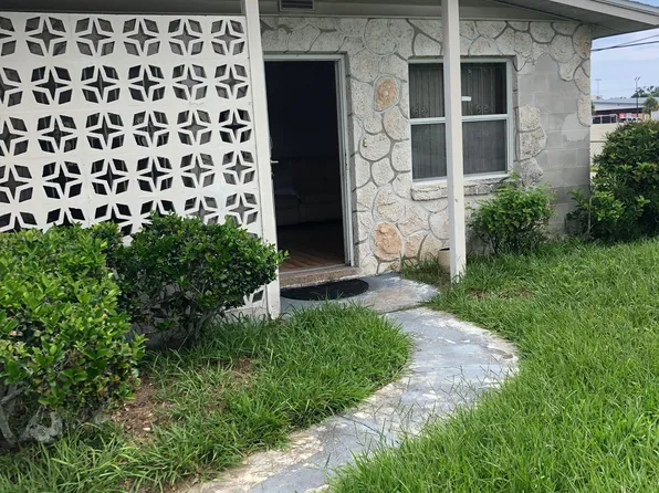 201 College Park Dr, Daytona Beach, FL