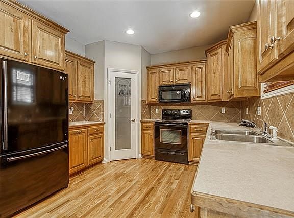 3rd image of 1602 Kimberly Ct