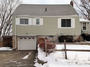 7 Terre Haute Rd, Danbury, CT 06810