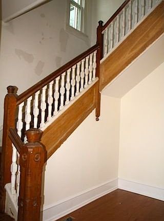 Grand Banister