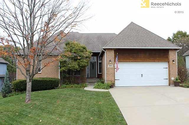 Brick Exterior 3200 SF Lots of Home