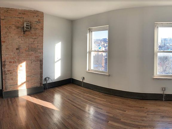 2nd image of 1513 Republic St #9