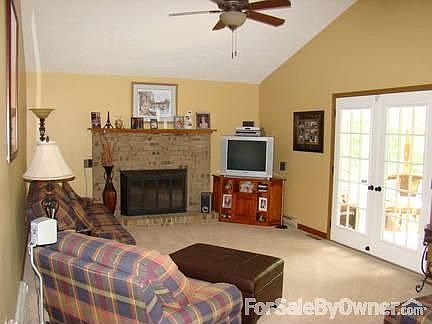 5th image of 662 Angiline Dr