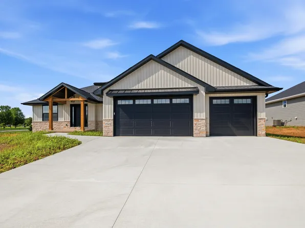 2749 Stelor Dr, Green Bay, WI 54311