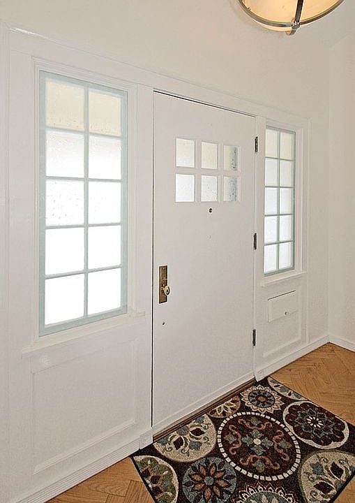 1st image of 1060 Cliffdale Ave