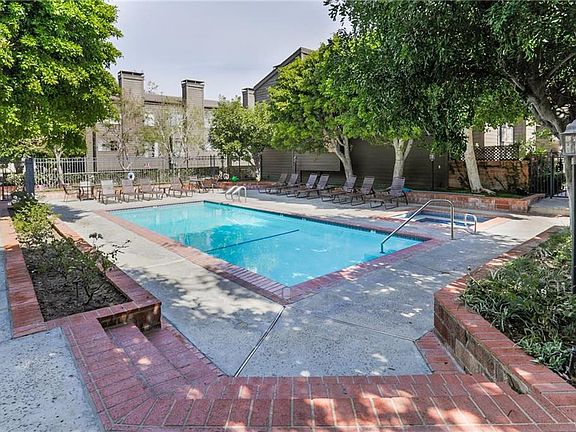 4th image of 5715 Topanga Canyon Blvd #0