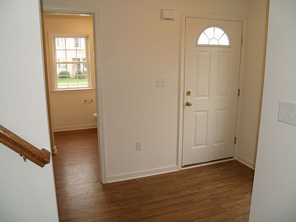 Entry & 1st Fl. Bath
