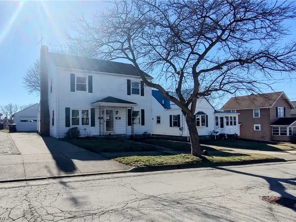 74 Selden Ave, Akron, OH 44301