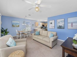 7472 Sunset Harbor Dr APT 323, Navarre, FL 32566