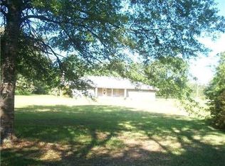 17811 John Cumbest Rd, Moss Point, MS 39562