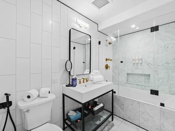 50 Clinton Street 1A image 21 of 22