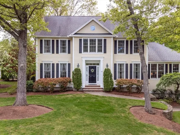 19 Sussex Rd, Winchester, MA 01890