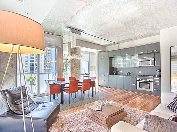 5th image of 550 N Saint Clair St APT 1304