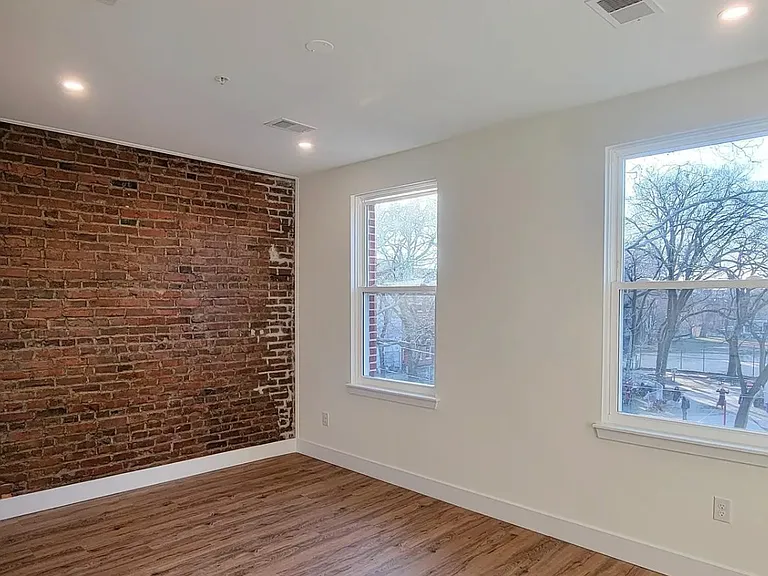 507 S 6th St #C — Photo 15