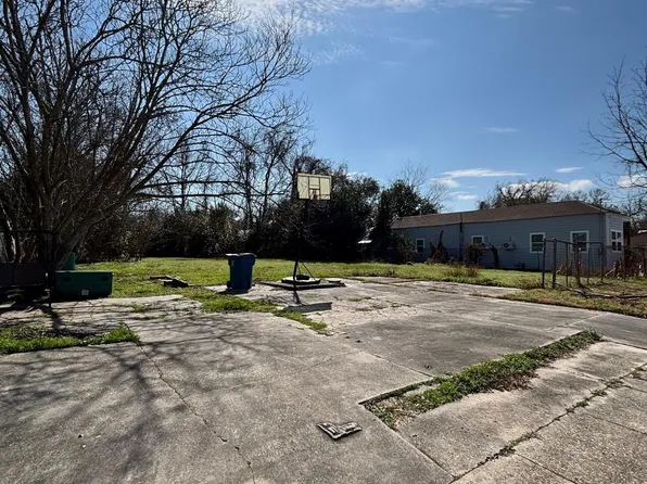 58475 Meriam St, Plaquemine, LA 70764
