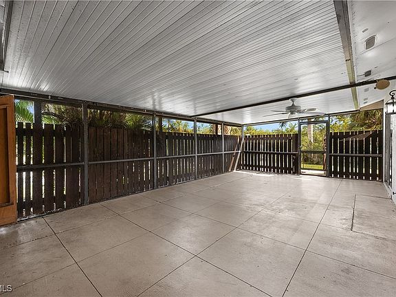 4th image of 15524 Crystal Lake Dr