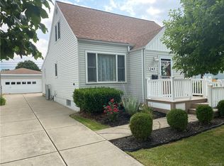 243 Pilgrim Rd, Tonawanda, NY 14150