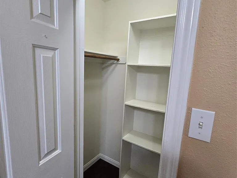 12331 Natchez Park Ln — Photo 15