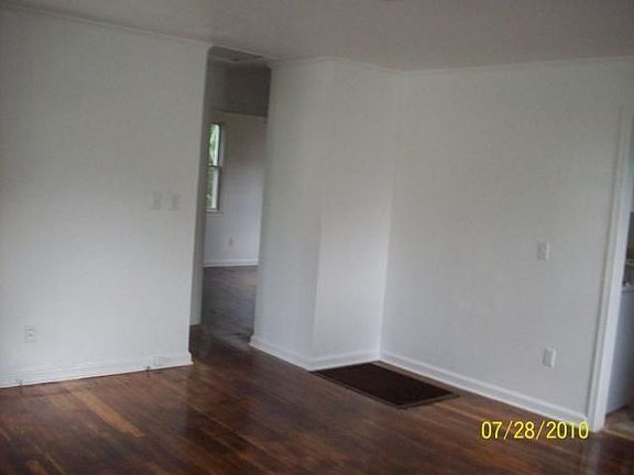 3rd image of 1431 Abbott St NW