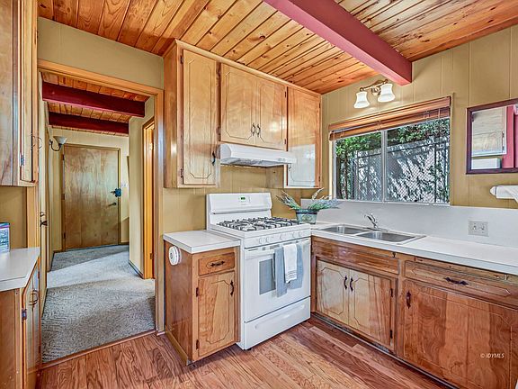4th image of 25215 Gail Dr
