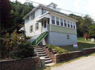 9 Orange Ave, Jeannette, PA 15644