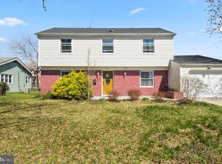 39 Buttercup Ln, Willingboro, NJ 08046