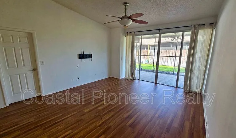 16101 Rambling Vine Dr E — Photo 26