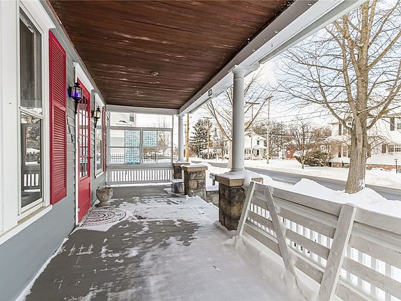 4th image of 108 Van Dusen St