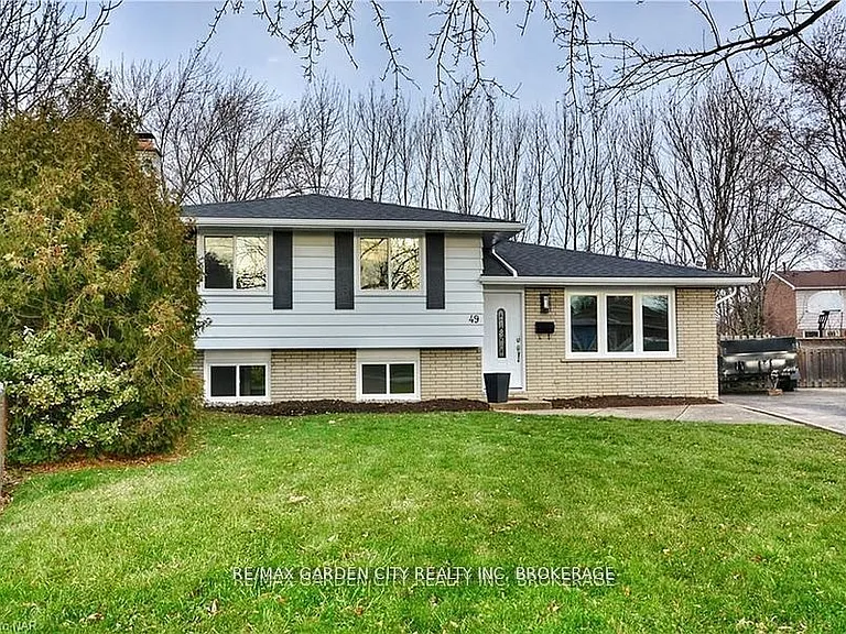 49 Bendingroad Cres #MAIN — Photo 1