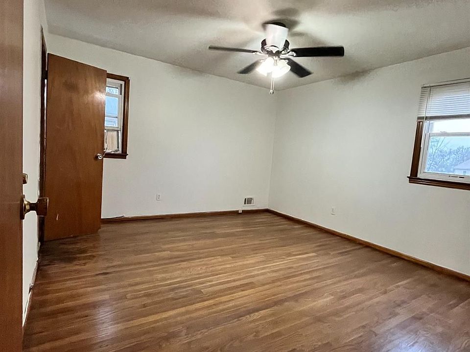 2nd image of 936 Washington Ave Floor 1