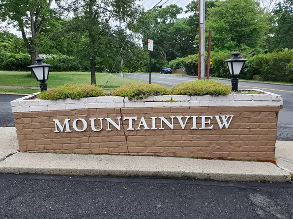 166 Sierra Vista Ln, Valley Cottage, NY 10989