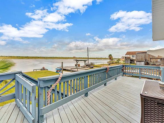 4th image of 4718 Bayou Ln