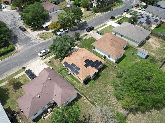 2nd image of 10718 Gaylord Dr