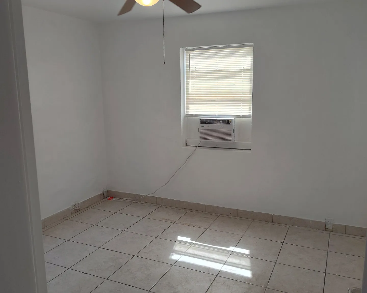 1 bed, 550 sqft, $1,600 — Photo 1