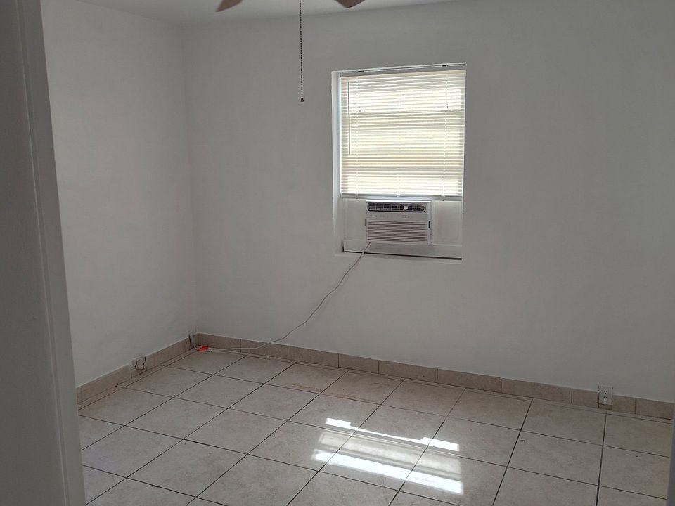 1st image of 2999 SW 3rd St #1