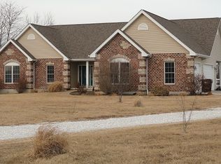 41 Rodeo Dr, Moscow Mills, MO 63362