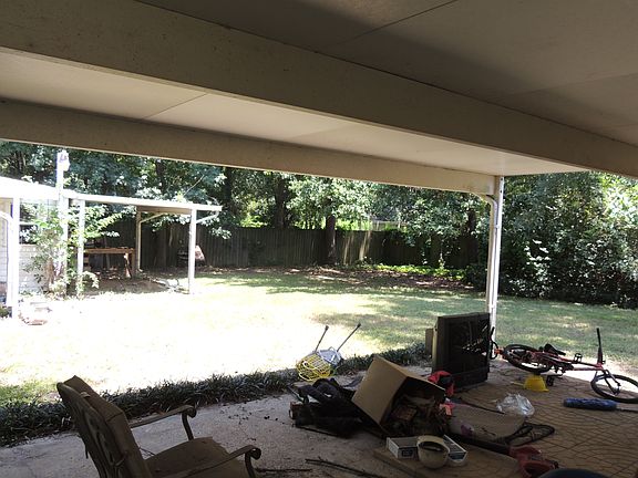 4th image of 2903 Pinewood Dr