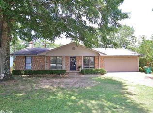 10900 Bainbridge Dr, Little Rock, AR 72212