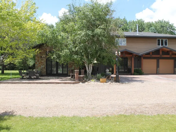 16061 NW 33rd St, Fairview, ND 59221
