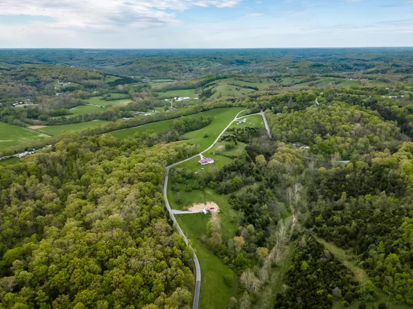 4086 Alexander Rd, De Mossville, KY 41033