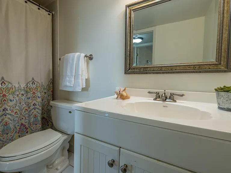 10385 N Kendall Dr #P1 — Photo 6