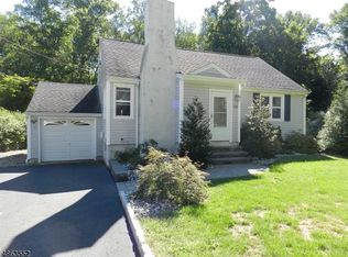 58 Woodstone Rd, Denville, NJ 07866