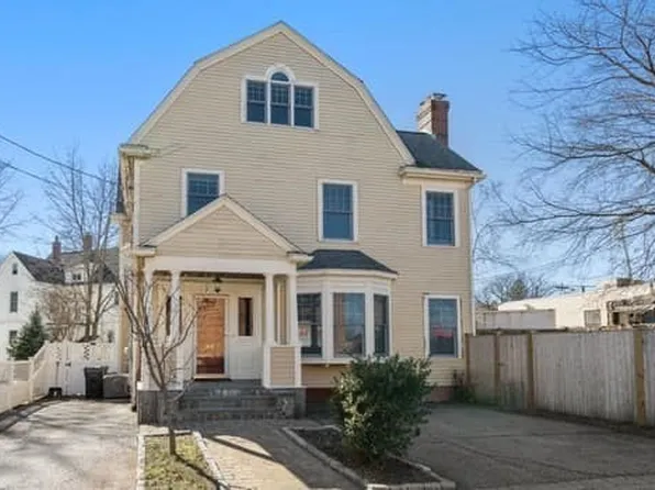 11 Elton Ave, Watertown, MA 02472