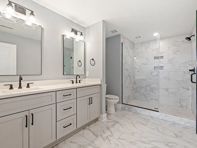 530 Edwin St #10 — Photo 33