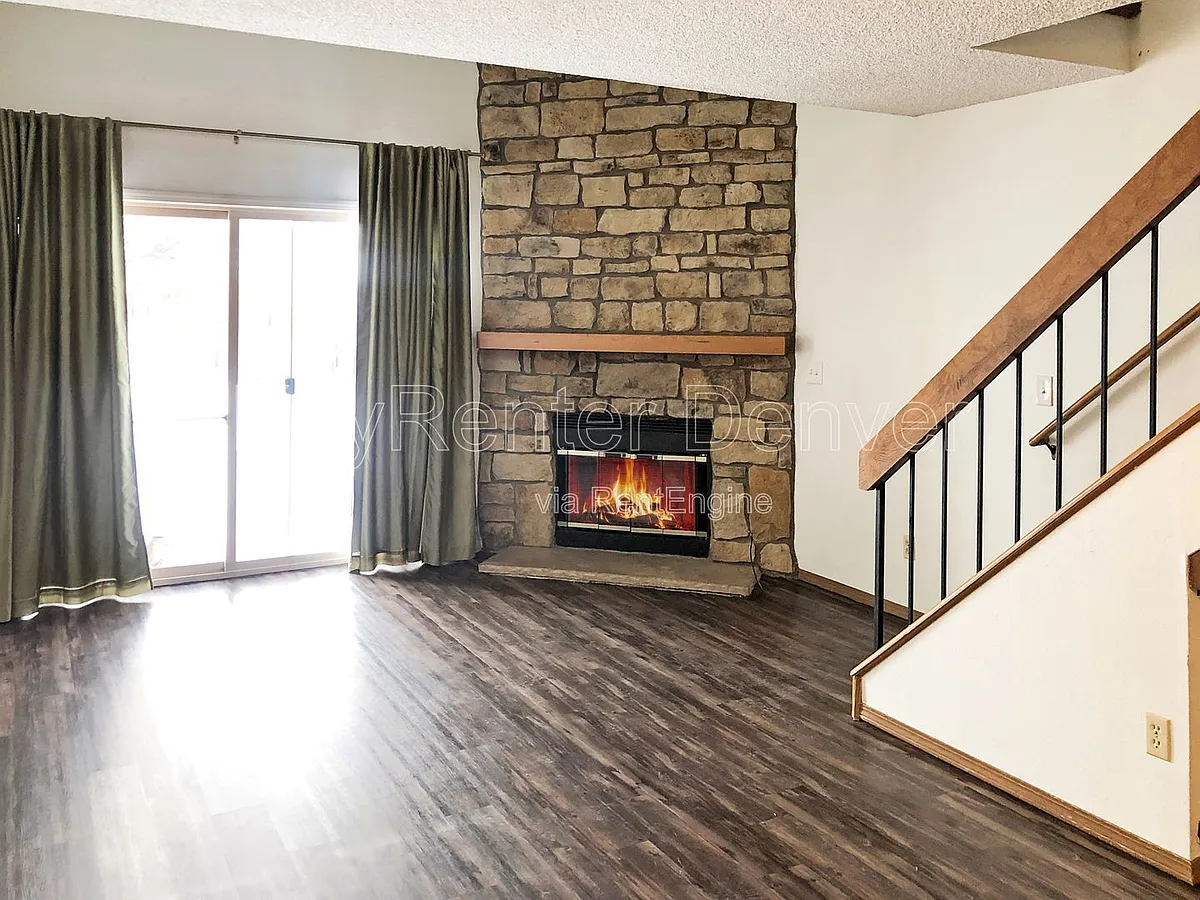 Building Photo - 8787 W Cornell Ave #5