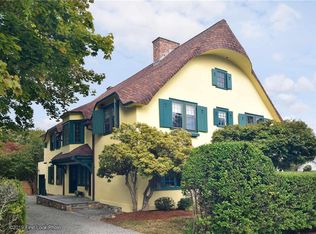 115 Central St, Narragansett, RI 02882