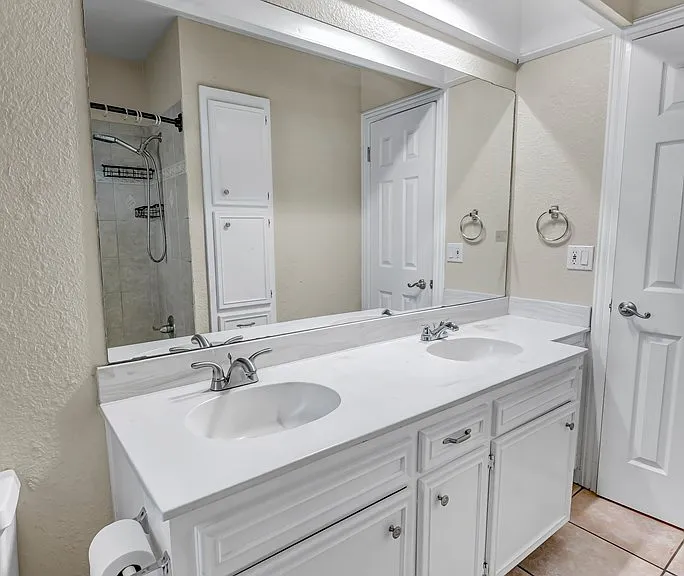 4202 Merrill Dr — Photo 23