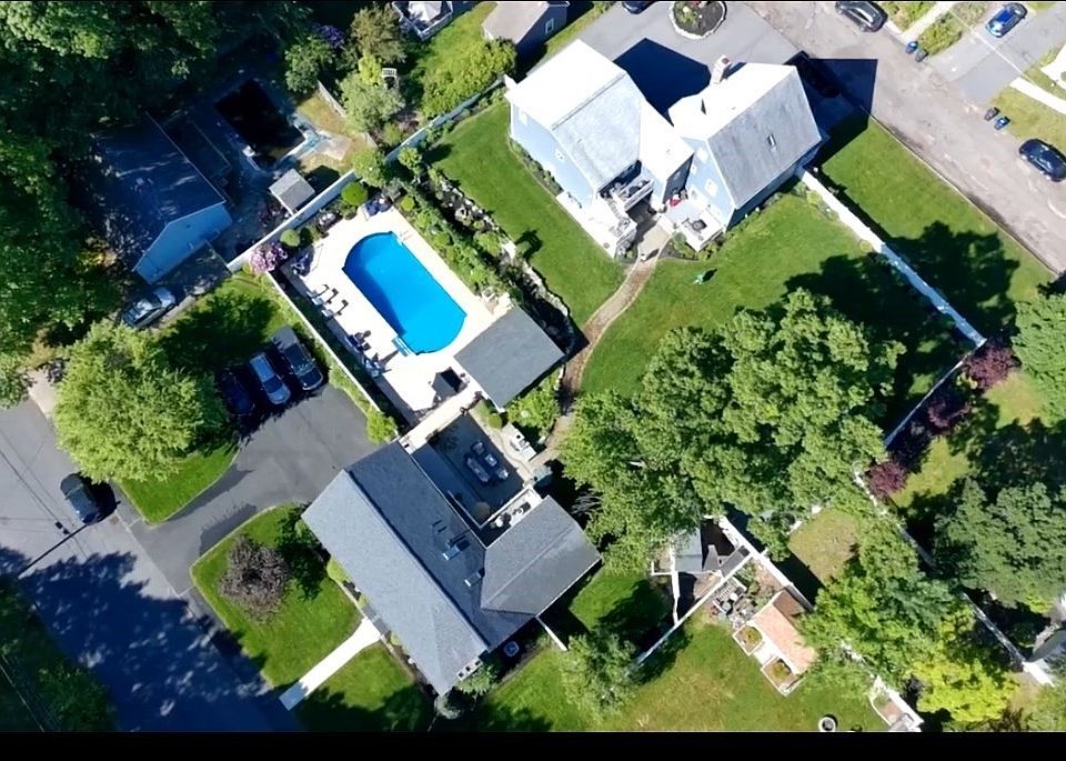 1st image of 10 Dean St #&-29