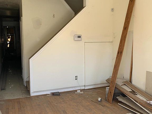 2nd image of 529 S Bentalou St